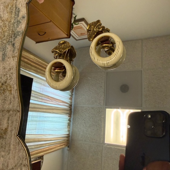 1960 Vintage Clip On’s Gold and Cream Hoop Earrings - Picture 3 of 4